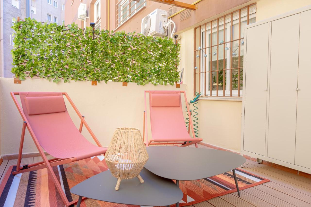 Teatro Suites Malaga Playa エクステリア 写真