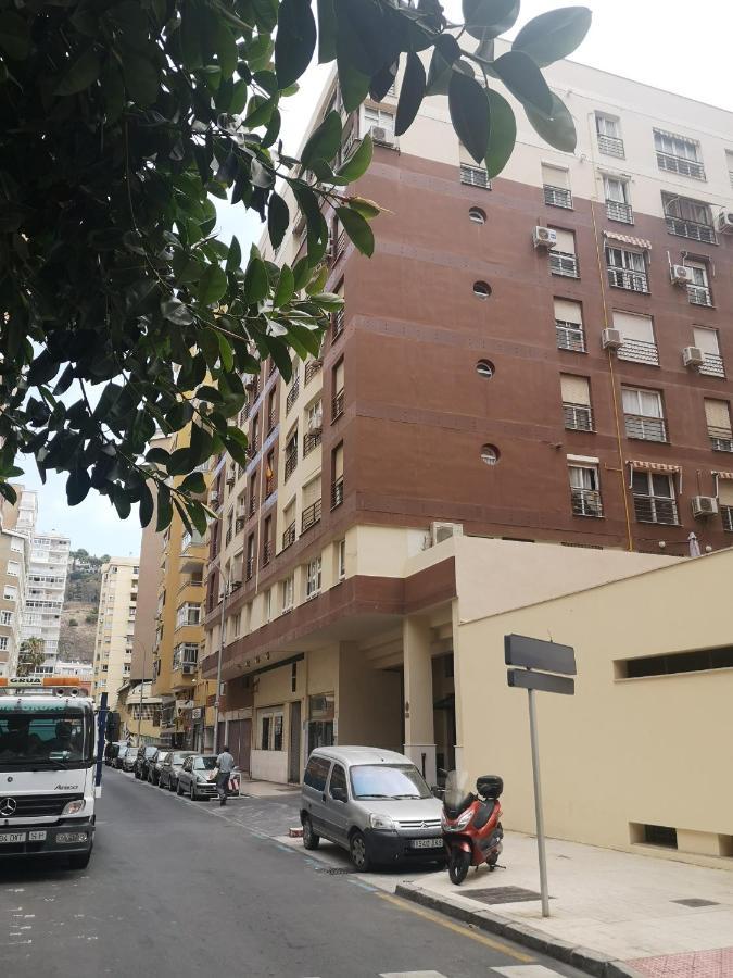 Teatro Suites Malaga Playa エクステリア 写真