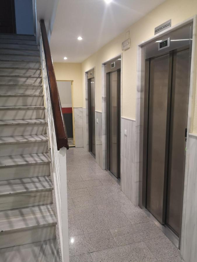 Teatro Suites Malaga Playa エクステリア 写真