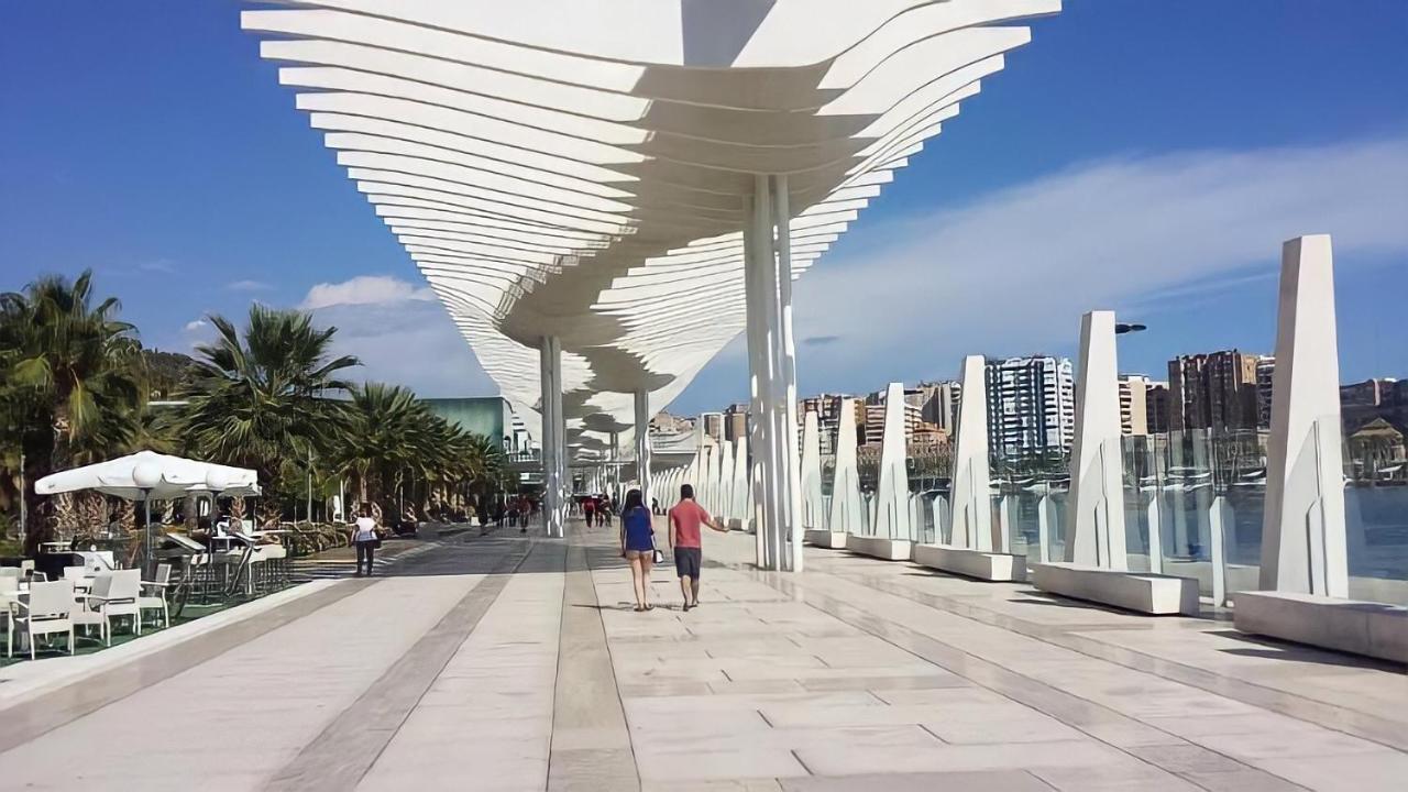 Teatro Suites Malaga Playa エクステリア 写真